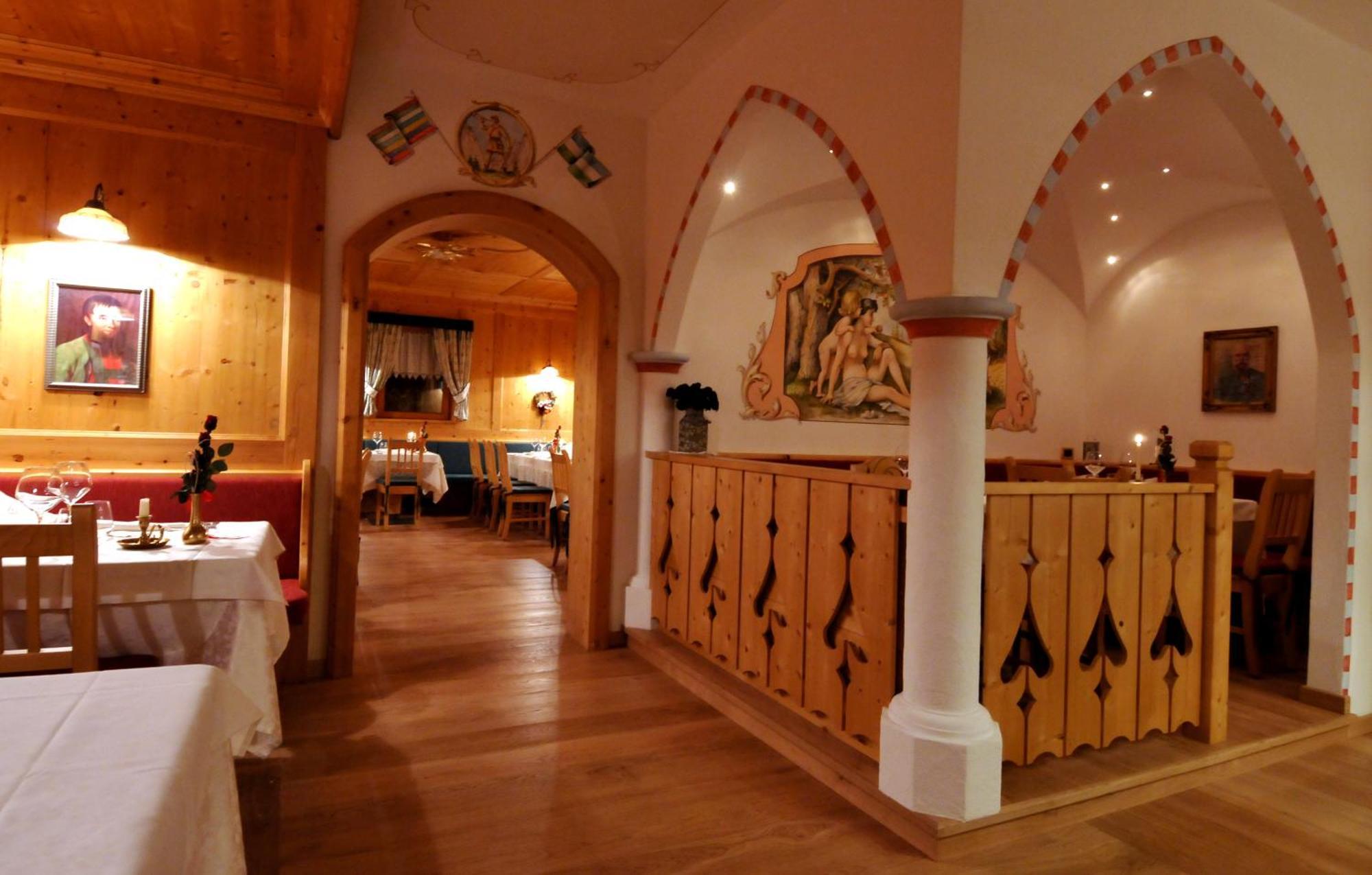 Hotel Valacia Pozza di Fassa Εξωτερικό φωτογραφία