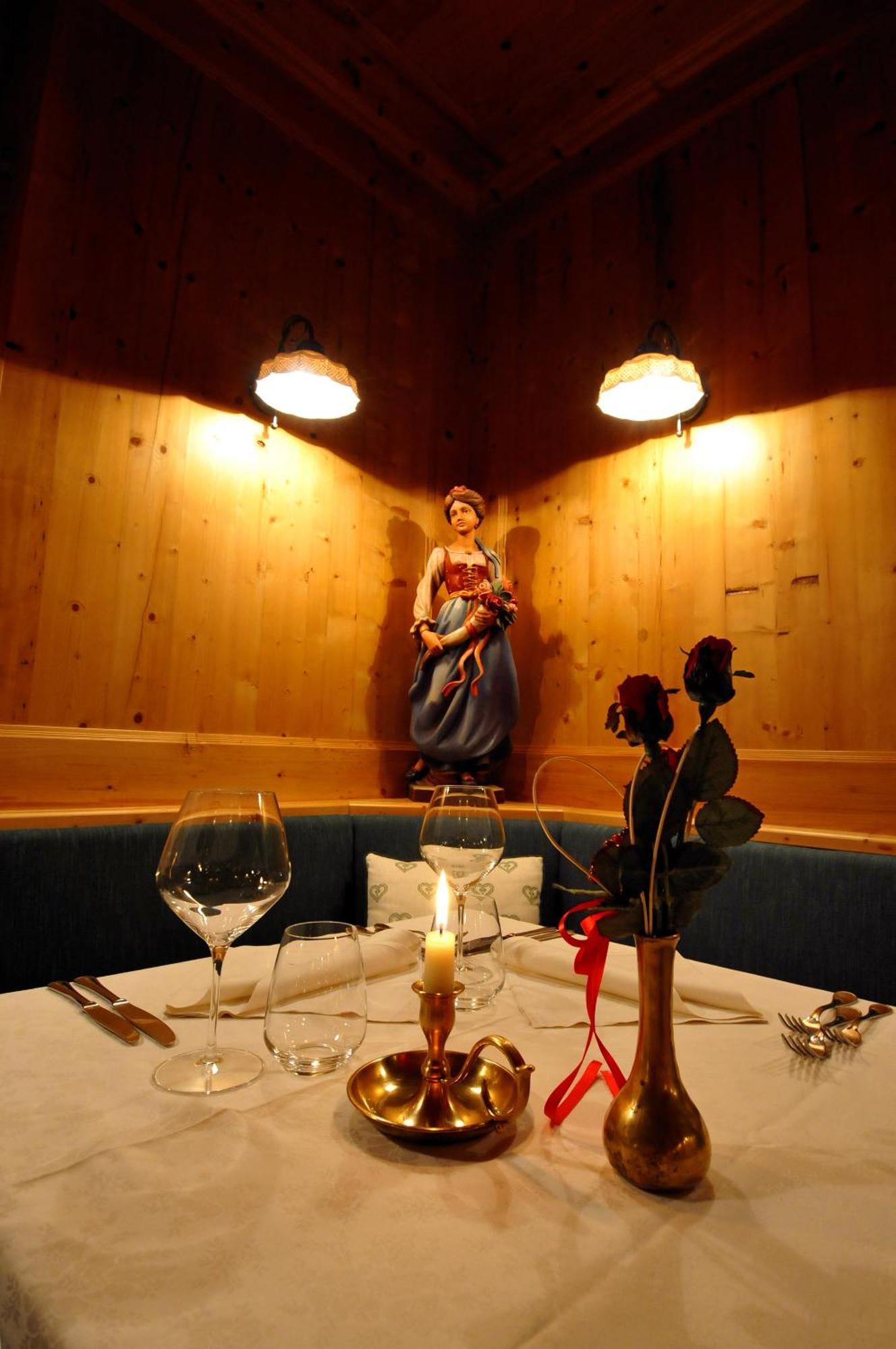 Hotel Valacia Pozza di Fassa Εξωτερικό φωτογραφία